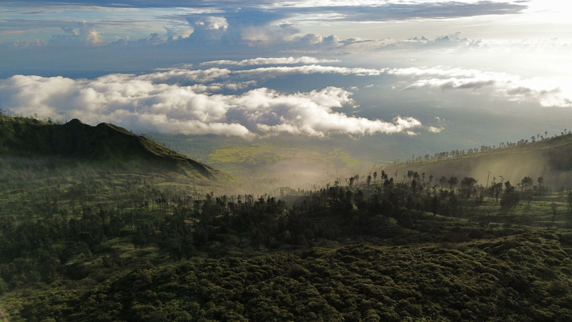 De magnifiques paysages autour du volcan Ijen