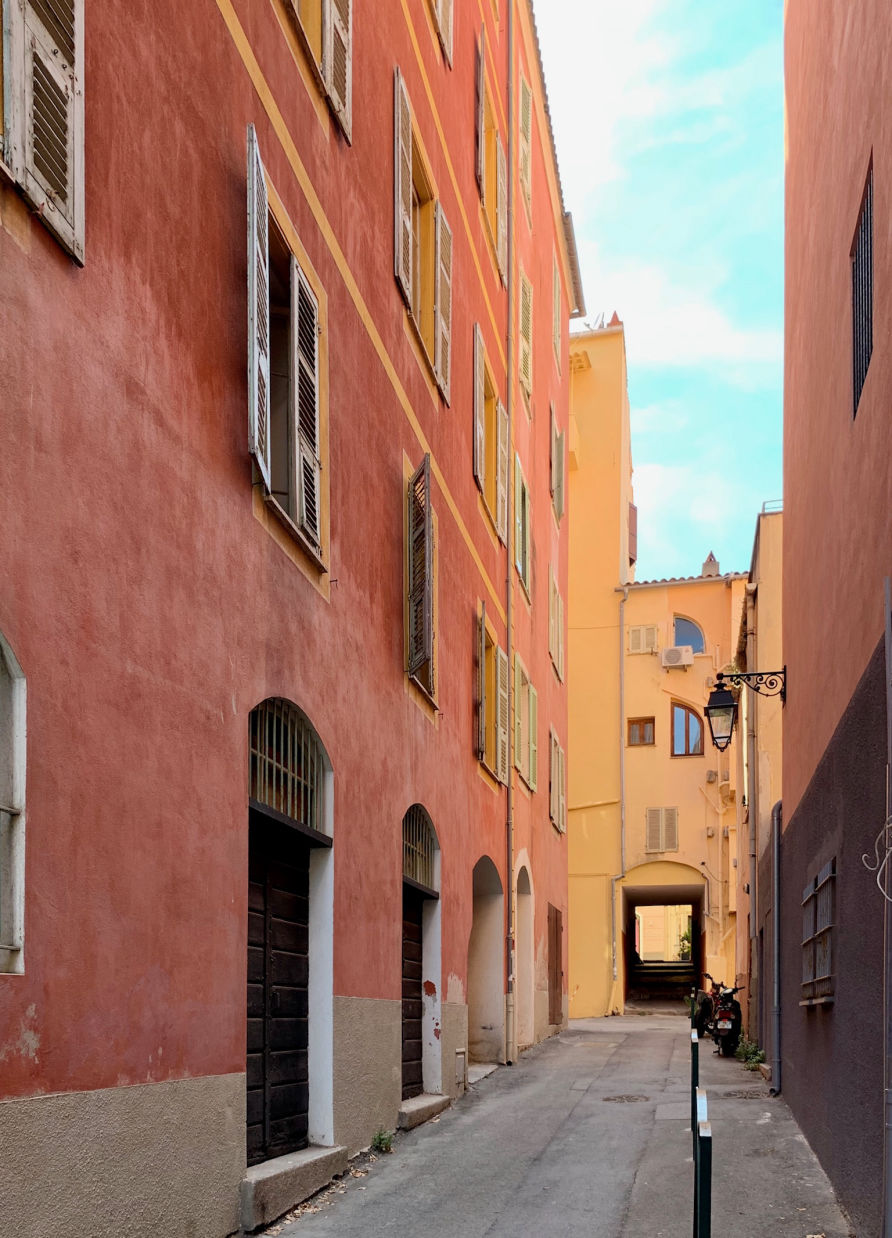 Les ruelles colorées d'Ajaccio