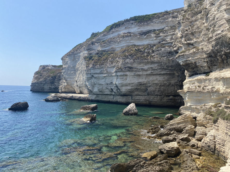 Les falaises de calcaire blanc