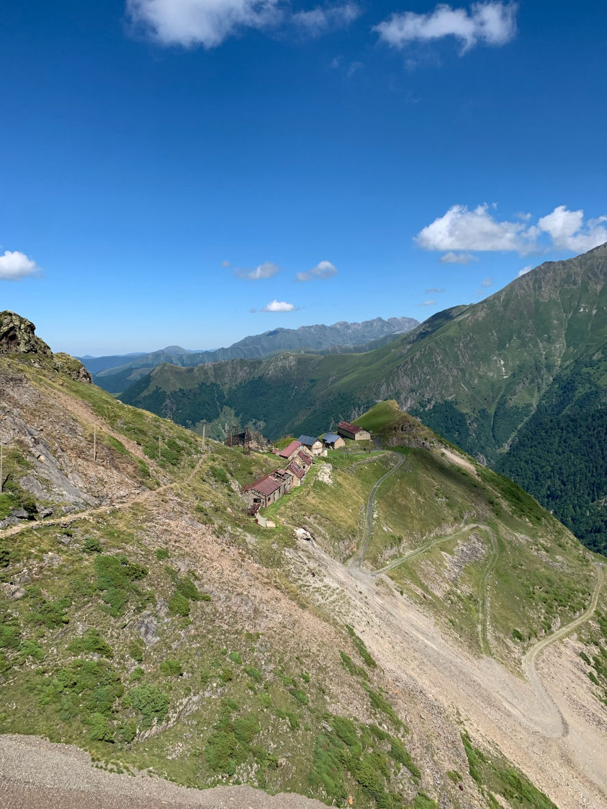 Vue sur les ruines de Bentaillou 