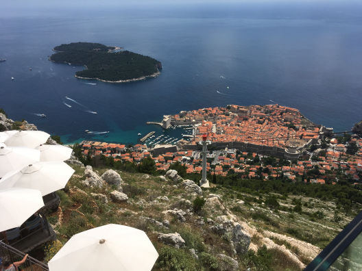 Vue sur Dubrovnik depuis le Mont Srđ