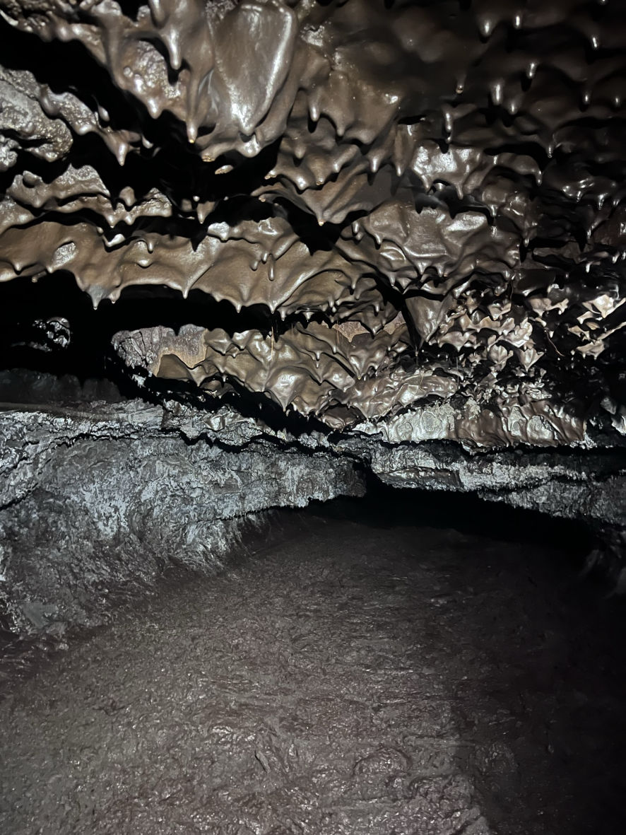 Spéléologie dans les tunnels de lave à la RéunionLuong