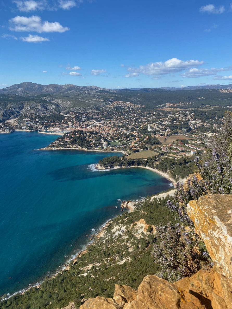 La baie de Cassis depuis le Cap Canaille