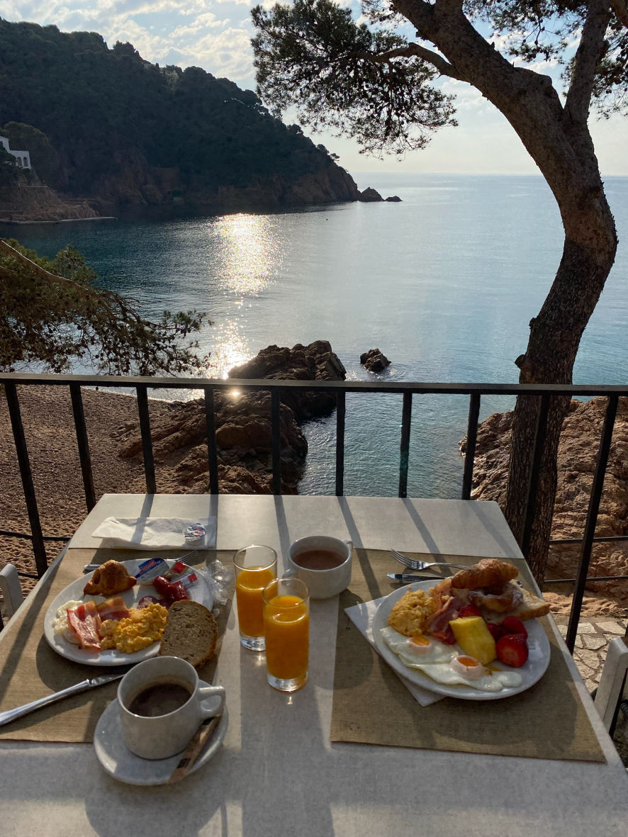 Petit déjeuner à l'hôtel Hostalillo