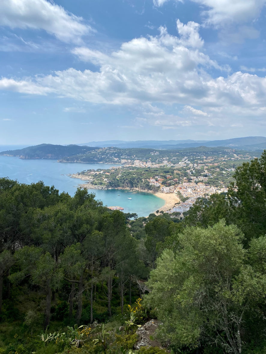 La vue sur Llafranc depuis le phare de Sant Sebastià
