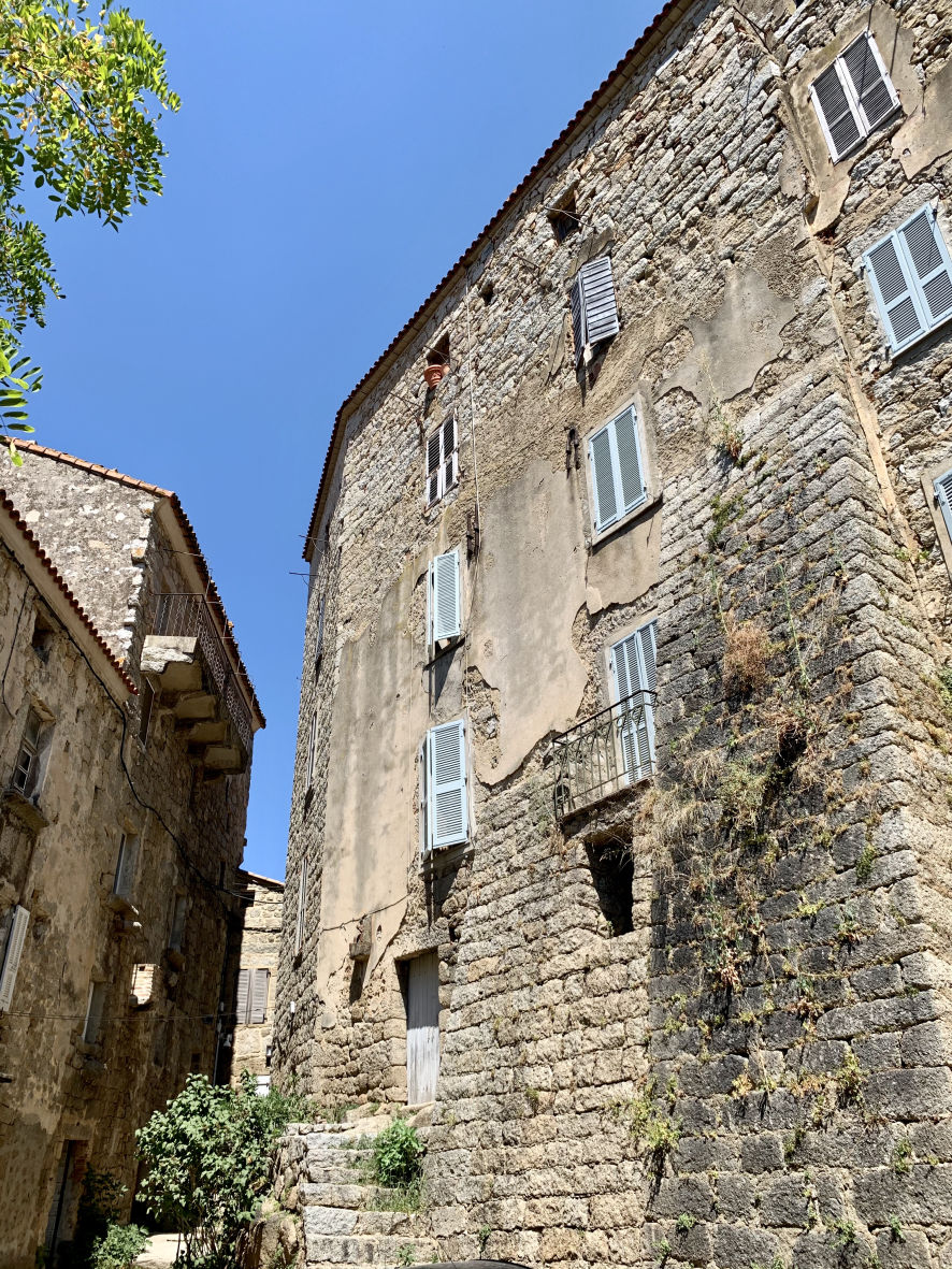 Les maisons de pierre à Sartène