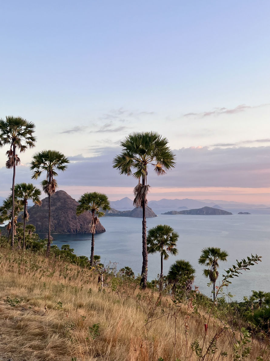 Les couchers de soleil au nord de Labuan Bajo