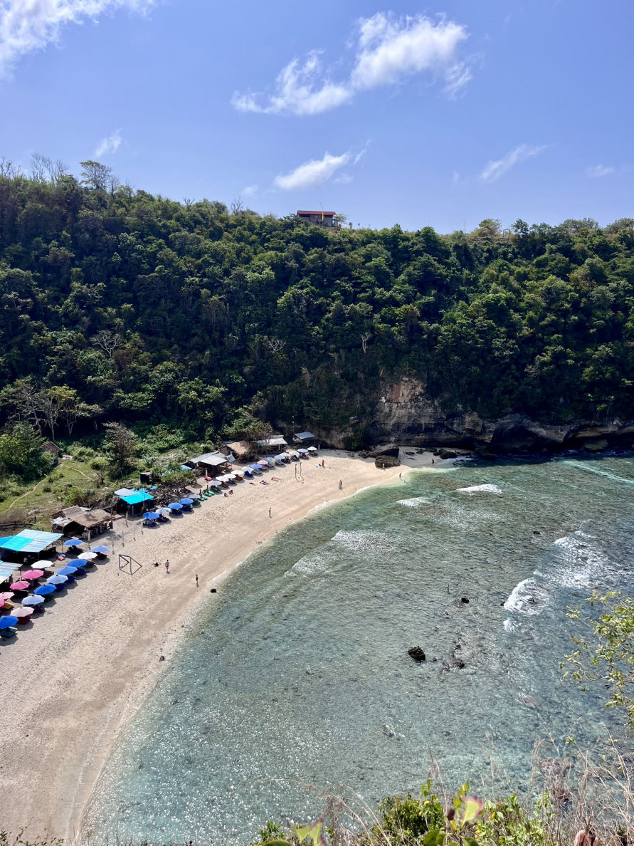Atuh Beach à côté de Diamond beach