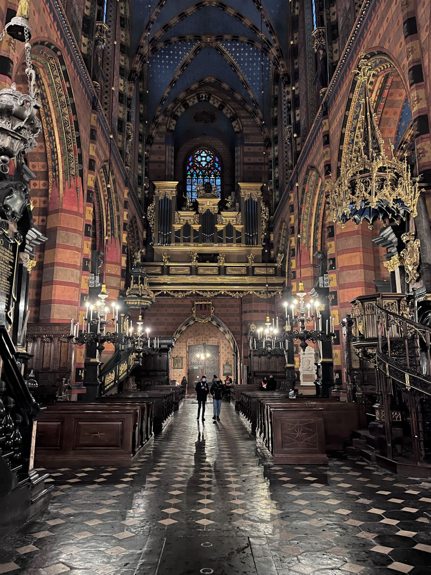 L'intérieur de la Basilique Sainte-Marie