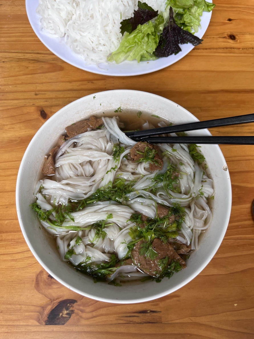 Les excellents Pho chez Com Pho Chay Tu Bi