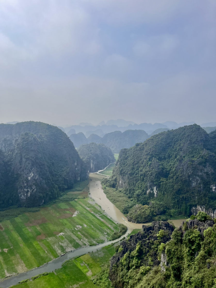 La vue panoramique depuis Hang Mua