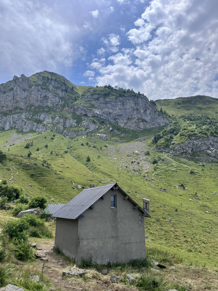 La cabane Cure Det Cam