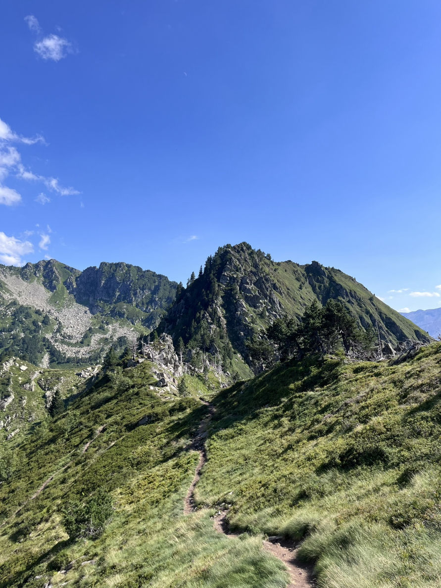 La beauté des paysages depuis les crêtes
