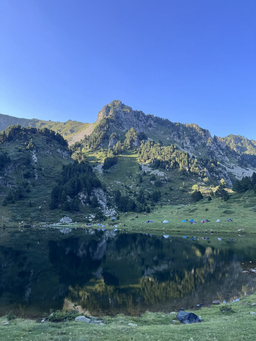 Arrivée au dernier étang de la randonnée