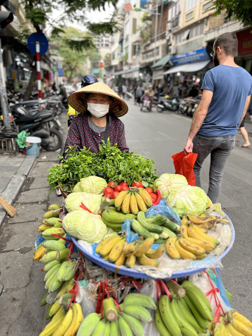 Les marchandes de fruits d'Hanoï