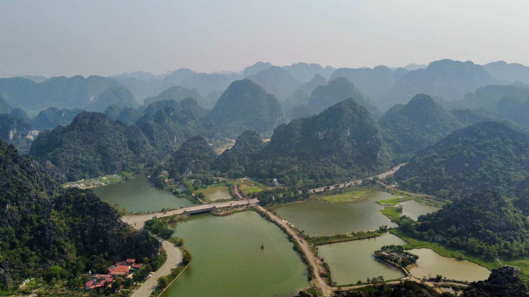 Les magnifiques paysages de Ninh Binh