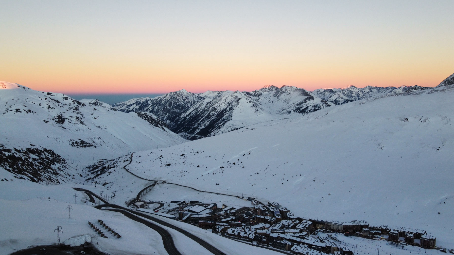 Coucher de soleil en Andorre sur les Pyrénées