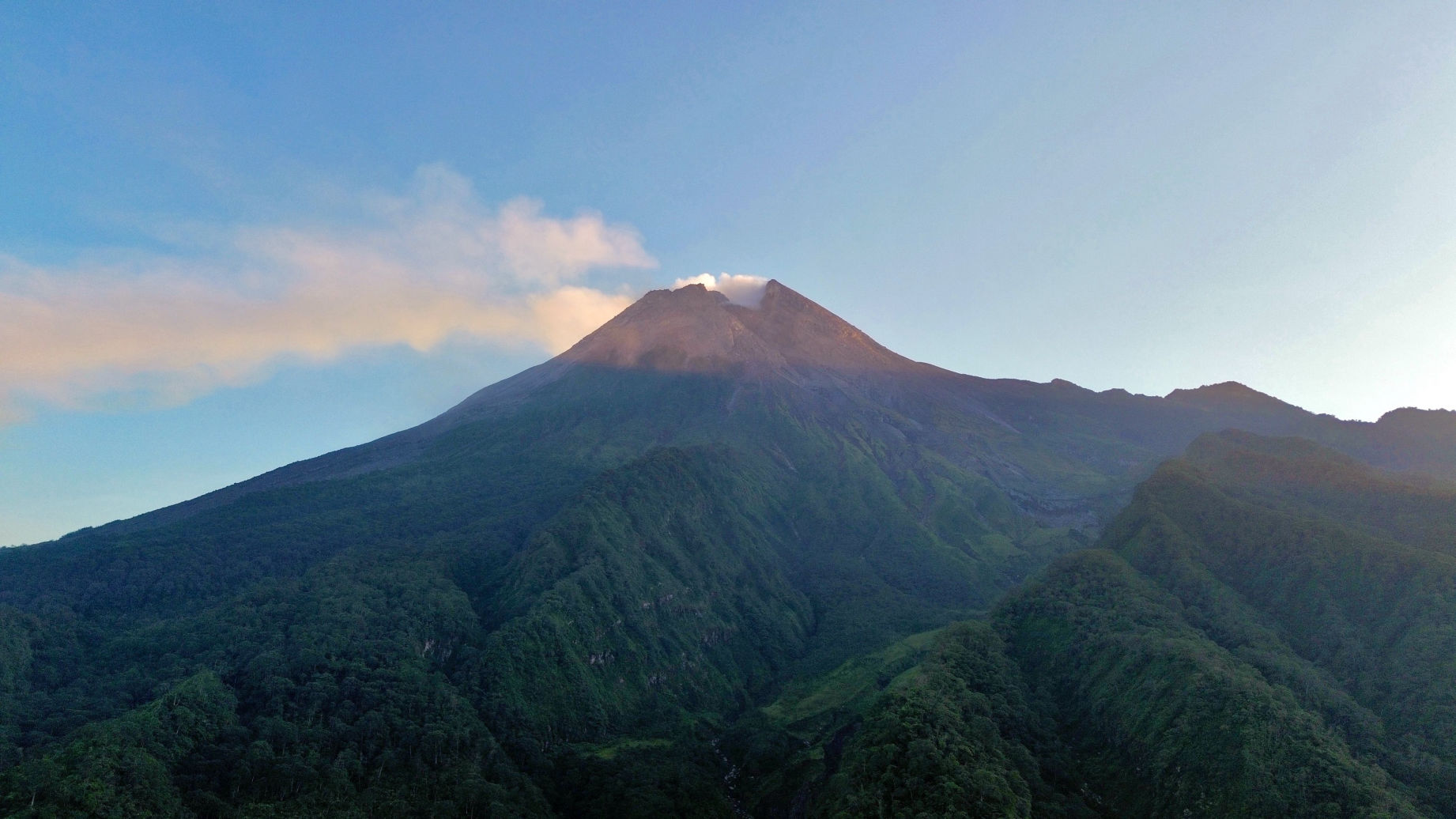 Le volcan Merapi, un des volcans les plus actifs au monde