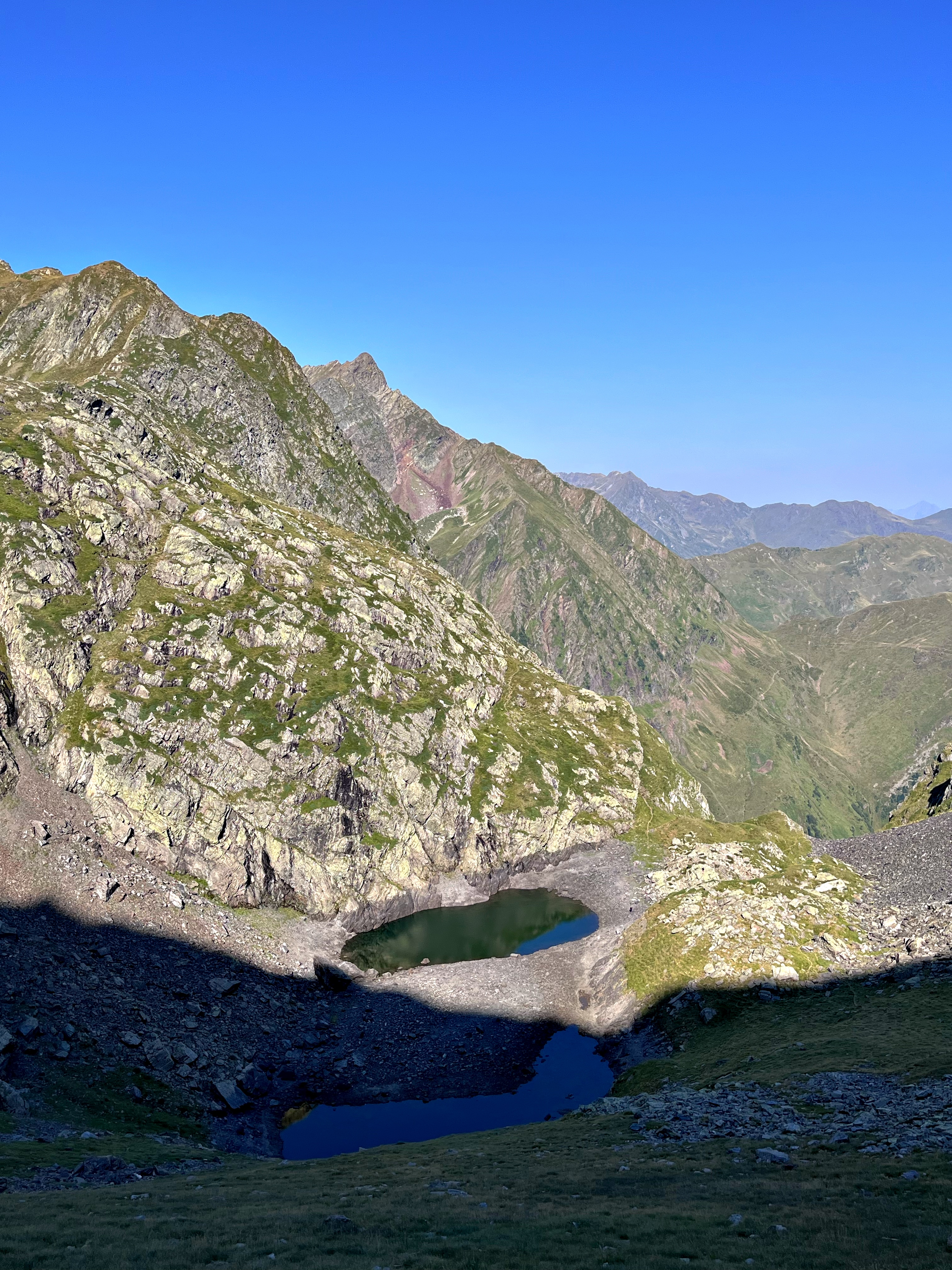 Descente jusqu'au Vallon du petit lac de Maille